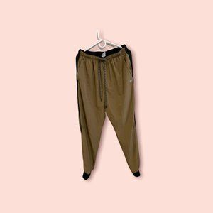 Russell pants Size L.G (36-38)